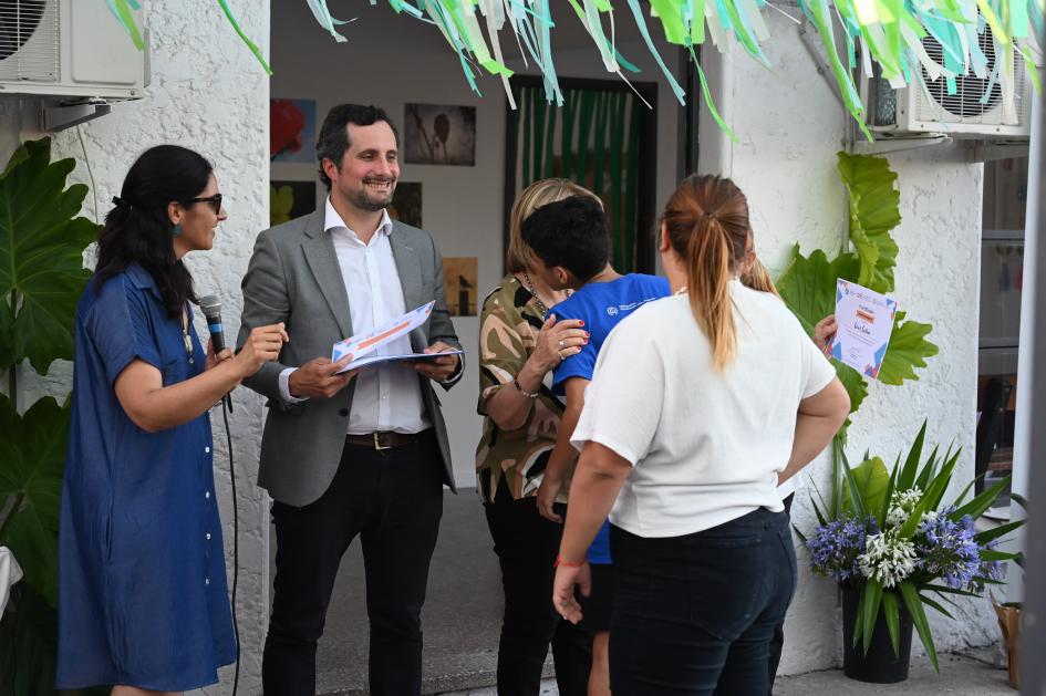 Entrega de diplomas de finalización de cursos 2024 Inauguración de obras de Cecap Young