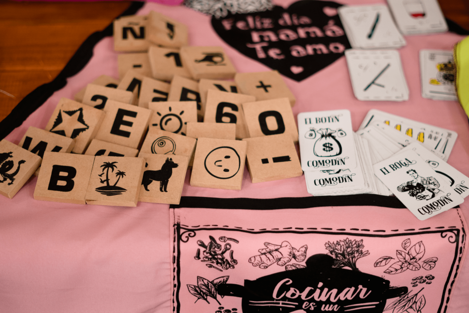 Muestra anual del Programa Nacional de Educación en Cárceles Composición artística hecha con letras