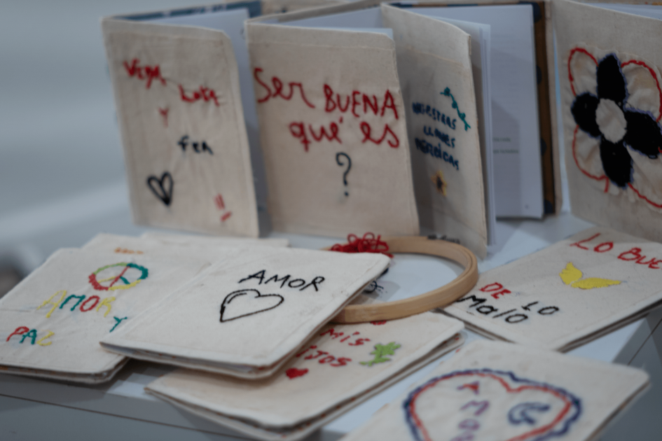Muestra anual del Programa Nacional de Educación en Cárceles Libros de poesía