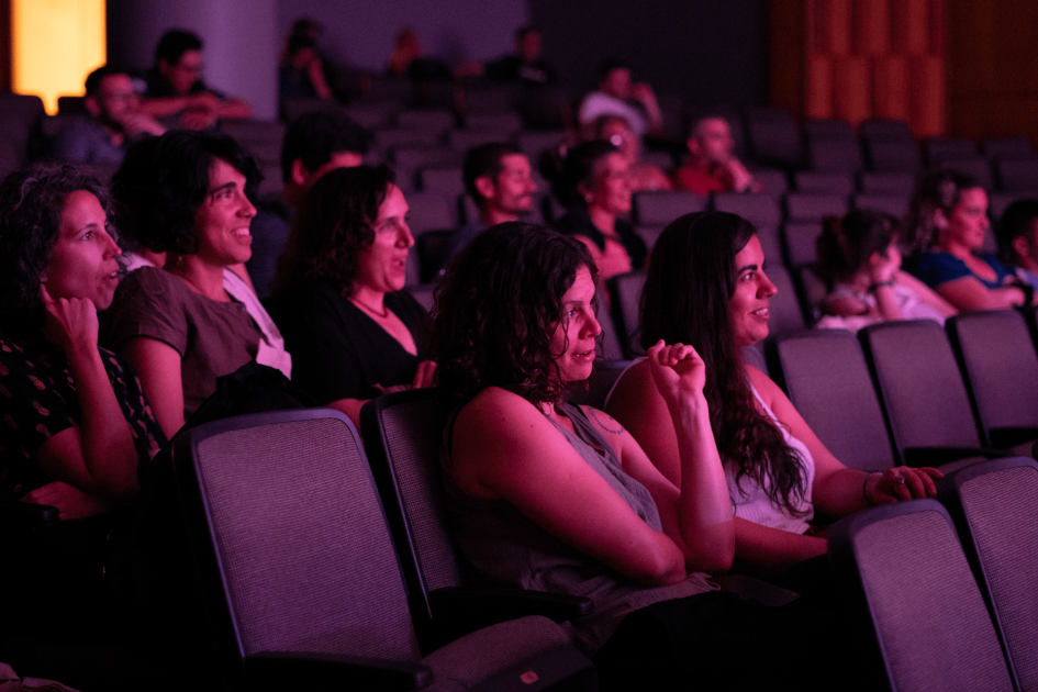 Muestra anual del Programa Nacional de Educación en Cárceles Personas sentadas en un auditorio
