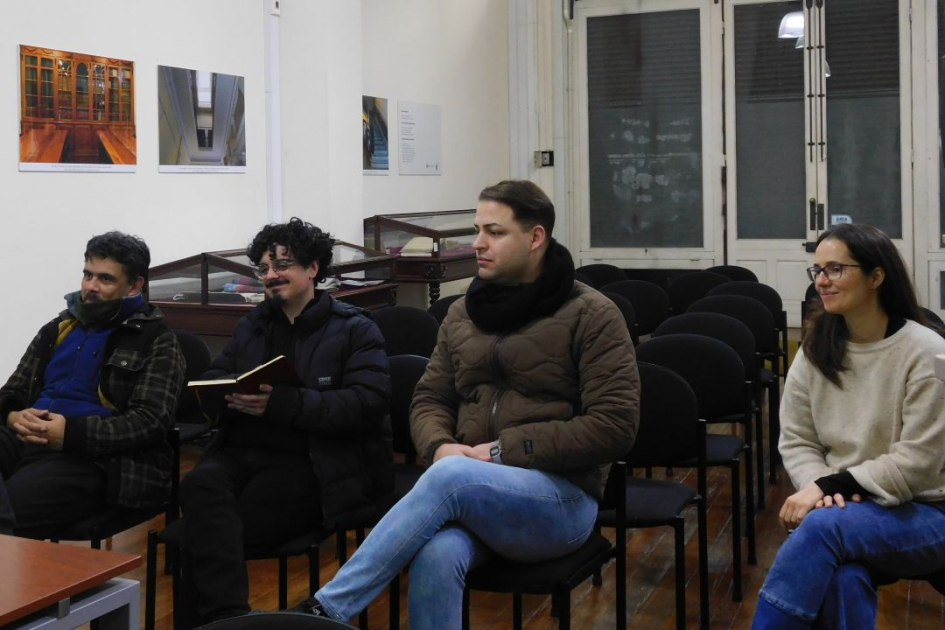 Estudiantes del Seminario-Taller de Investigación Histórico-Educativa.