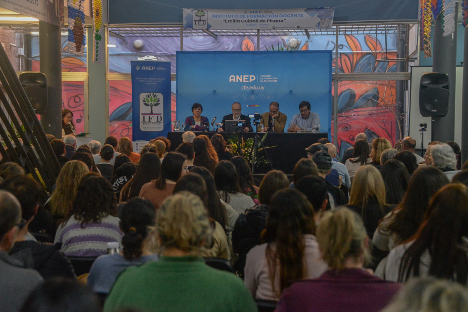  Presentación proyecto Universidad de la Educación en Paysandú