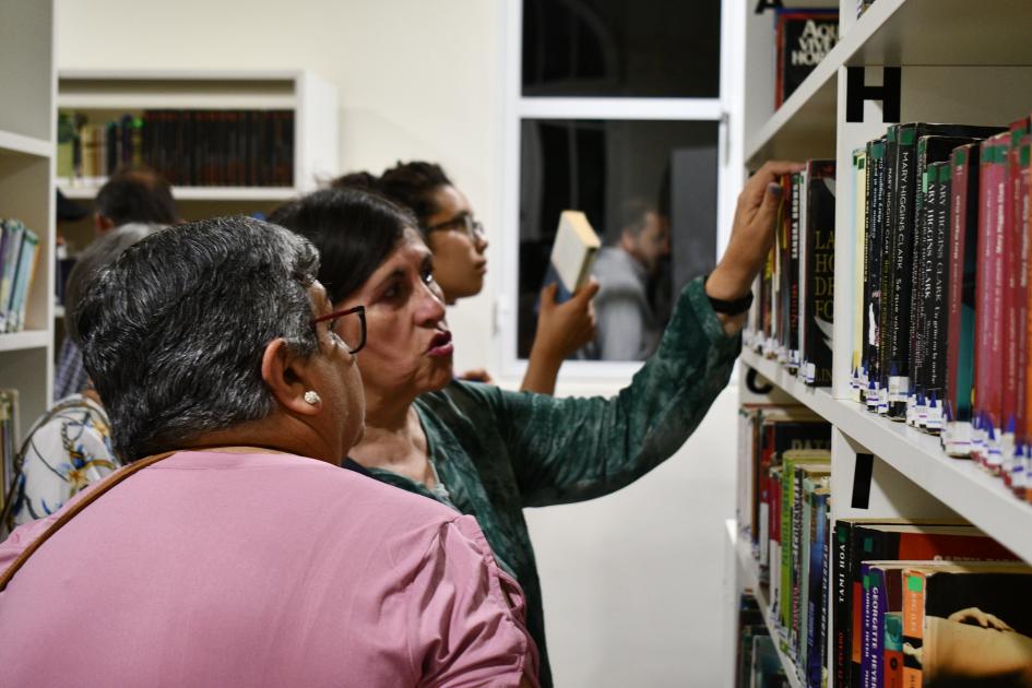 Reinauguración de biblioteca y rincón infantil en Trinidad