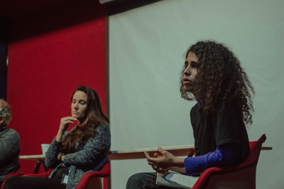 Charla: Las artes escénicas en otros soportes Charla: Las artes escénicas en otros soportes