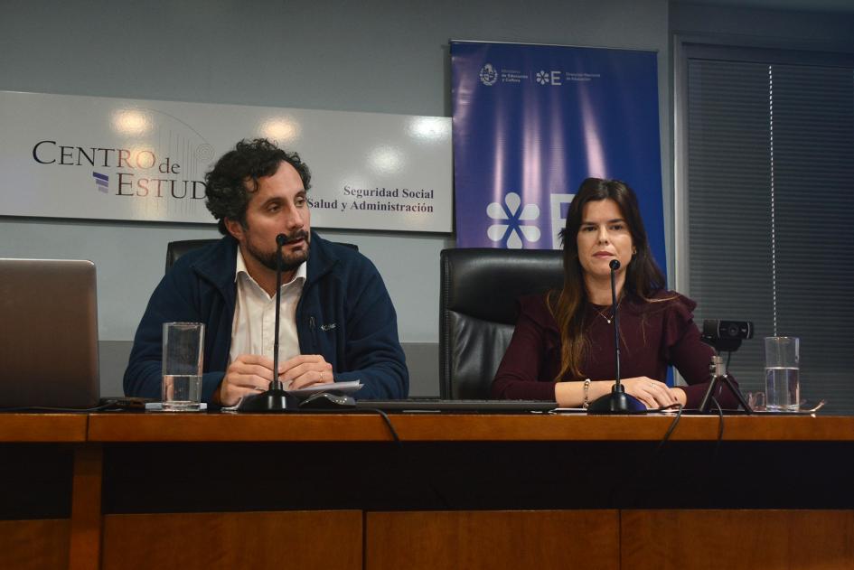 Gonzalo Baroni y Carolina Sanguinetti, hablando