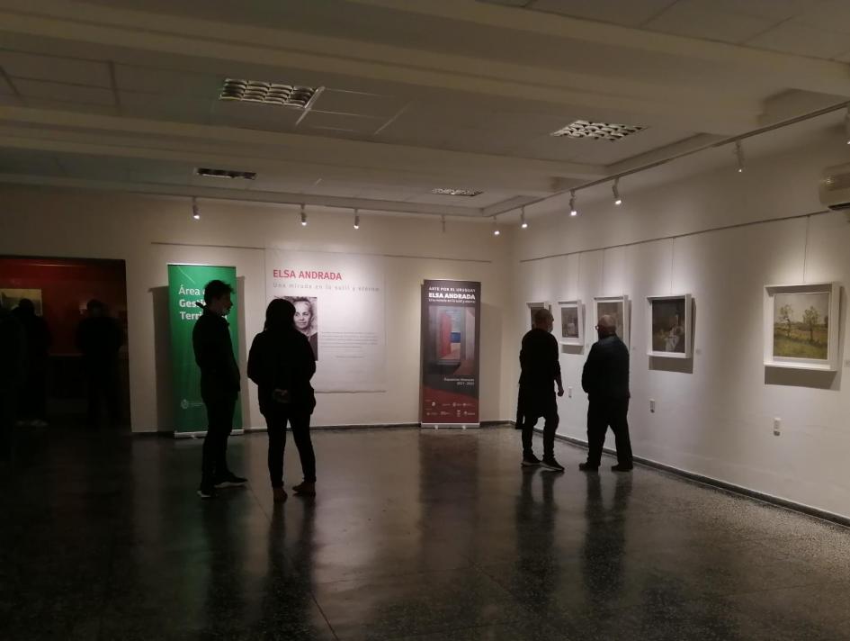 Inauguración de muestra de Elsa Andrada en Treinta y Tres.