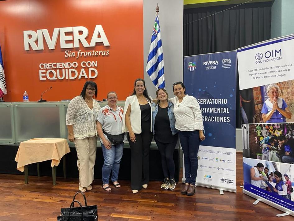 Charla informativa sobre reválidas de estudios secundarios y terciarios Alicia Schiavo, Sylvia Moreira, Miguela Alvez, Romina Lema y Leticia Madera