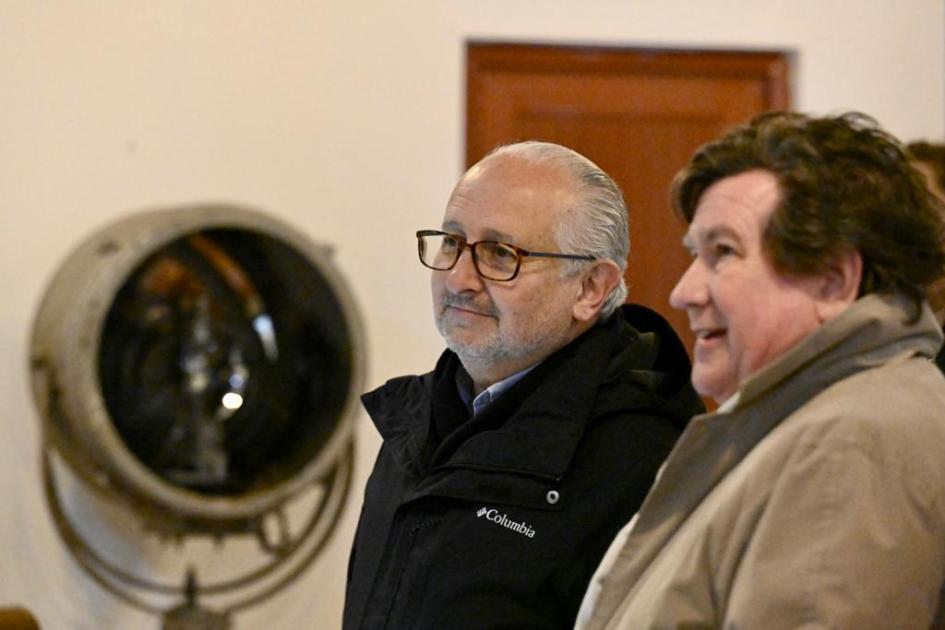 Ministro y Director Ministro y Director