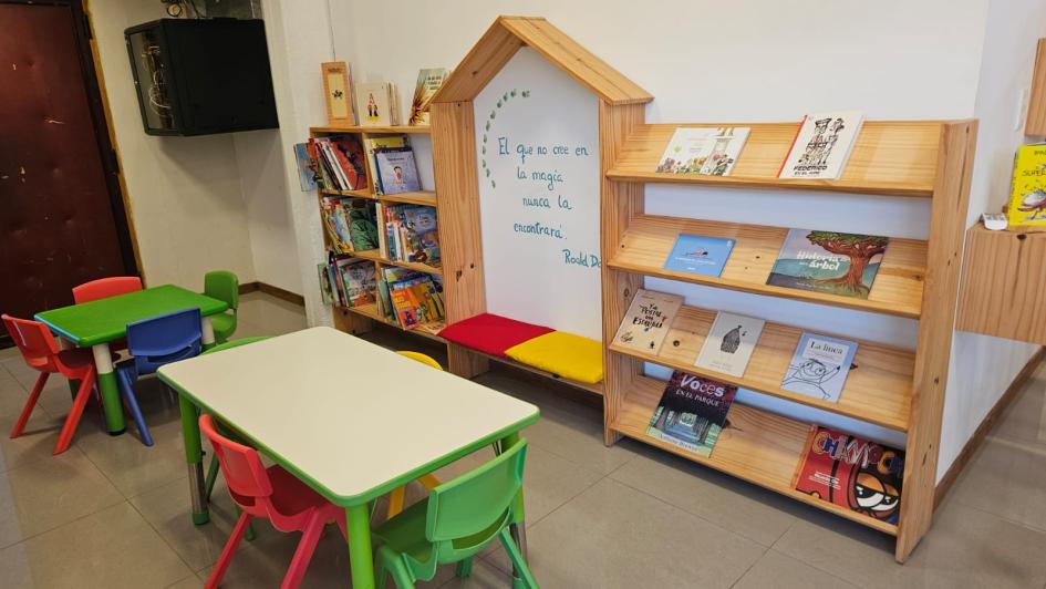 Biblioteca infantil y juvenil «Pata de Rana» Biblioteca infantil y juvenil «Pata de Rana»