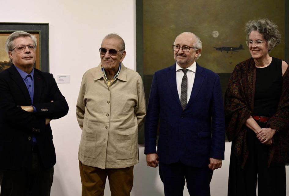 Enrique Aguerre, José Gamarra, Pablo da Silveira y Mariana Wainstein. Personas paradas.