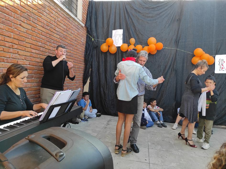 Tango y Milonga en Urbano Oeste Tango y Milonga en Urbano Oeste