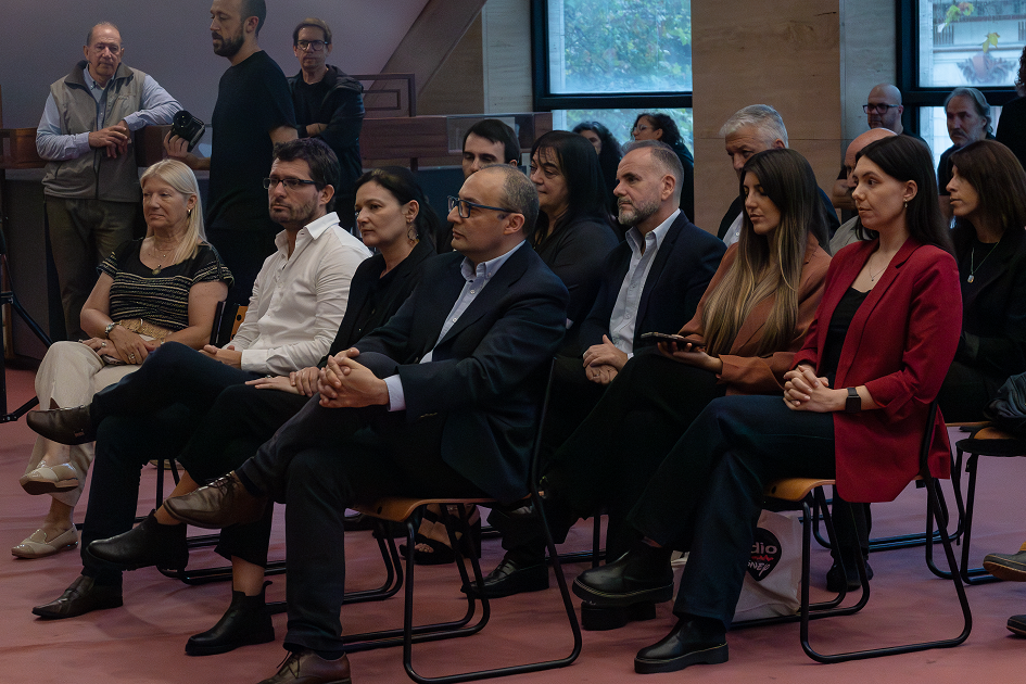 Autoridades del Sodre, junto al director general, Carlos Varela Autoridades en la conferencia de prensa