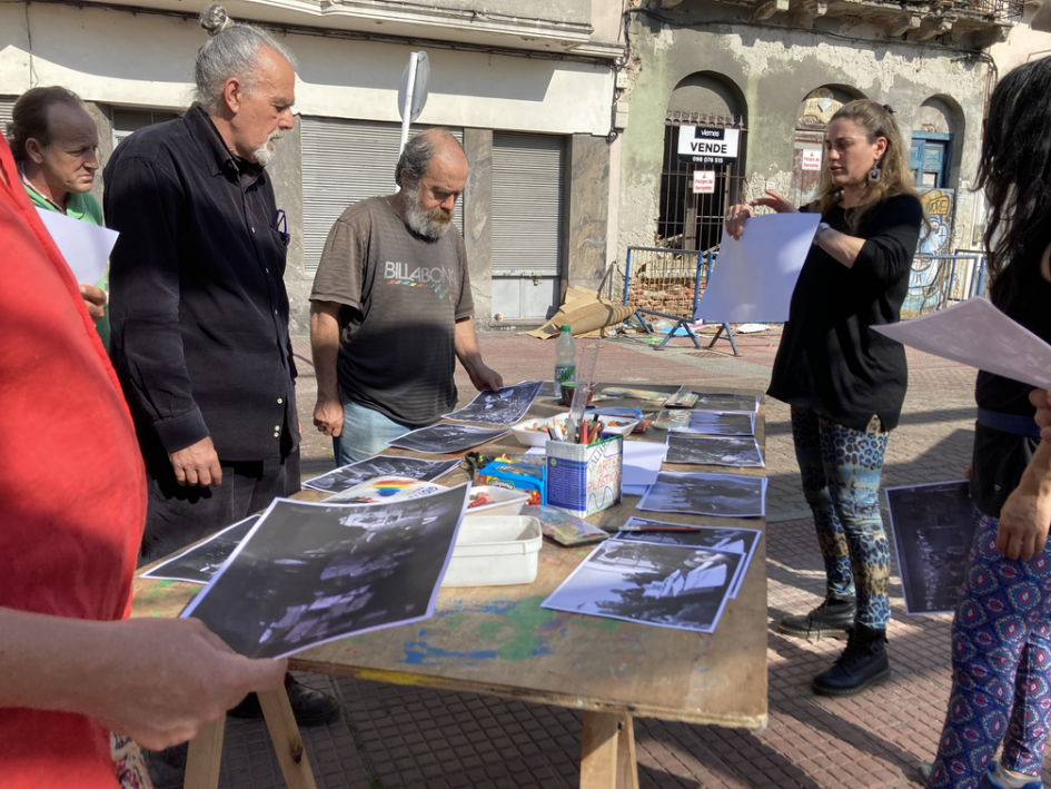 Actividad de taller de plástica de Urbano Sur en Fotogalería Ciudad Vieja. Actividad de taller de plástica de Urbano Sur en Fotogalería Ciudad Vieja.