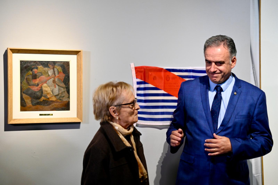 Recorrida de autoridades por el Centro Cultural Pareja