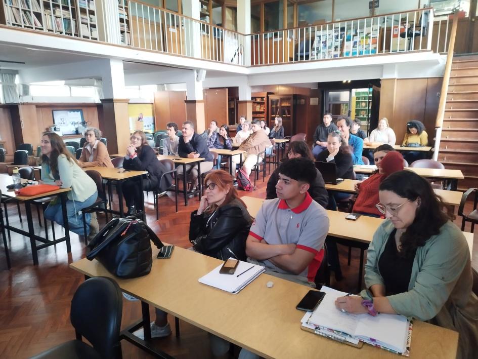 Estudiantes e investigadores participan en la Semana de la Ciencia Estudiantes e investigadores participan en la Semana de la Ciencia
