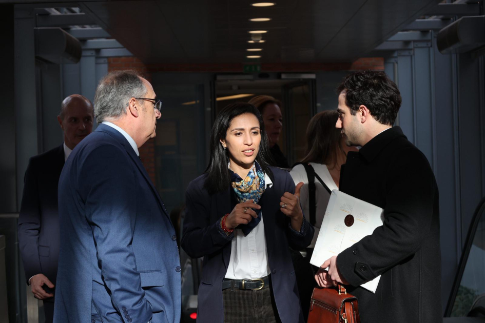 Reunión con la Alta Comisionada para la Infancia del gobierno francés, Sarah El Hairy.