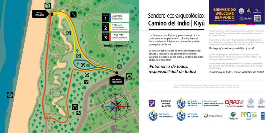 Cartel 7 del Sendero Camino del Indio, en Kiyú, mostrando mapa con recorridos del Sendero. 