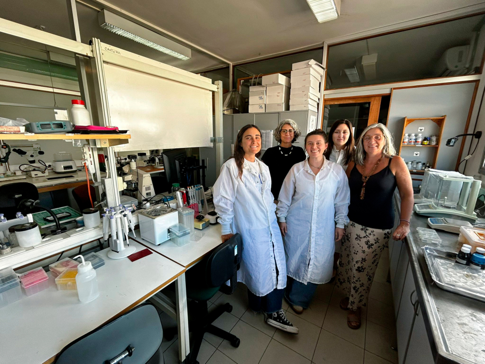 Investigadoras del Departamento de Neurofisiología Celular y Molecular