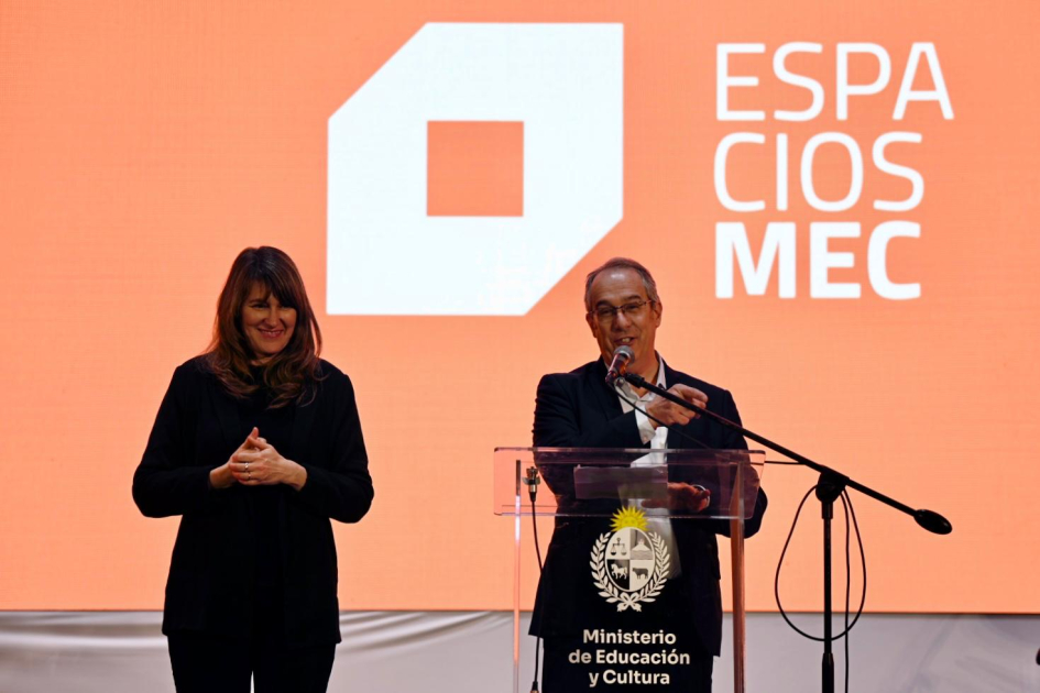 José Carlos Mahía destacó el rol descentralizador del programa. Ministro en el escenario