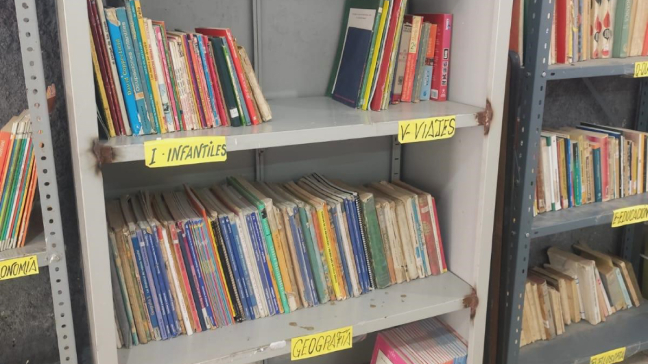 Biblioteca “Una Nueva Página” en el Penal de Libertad