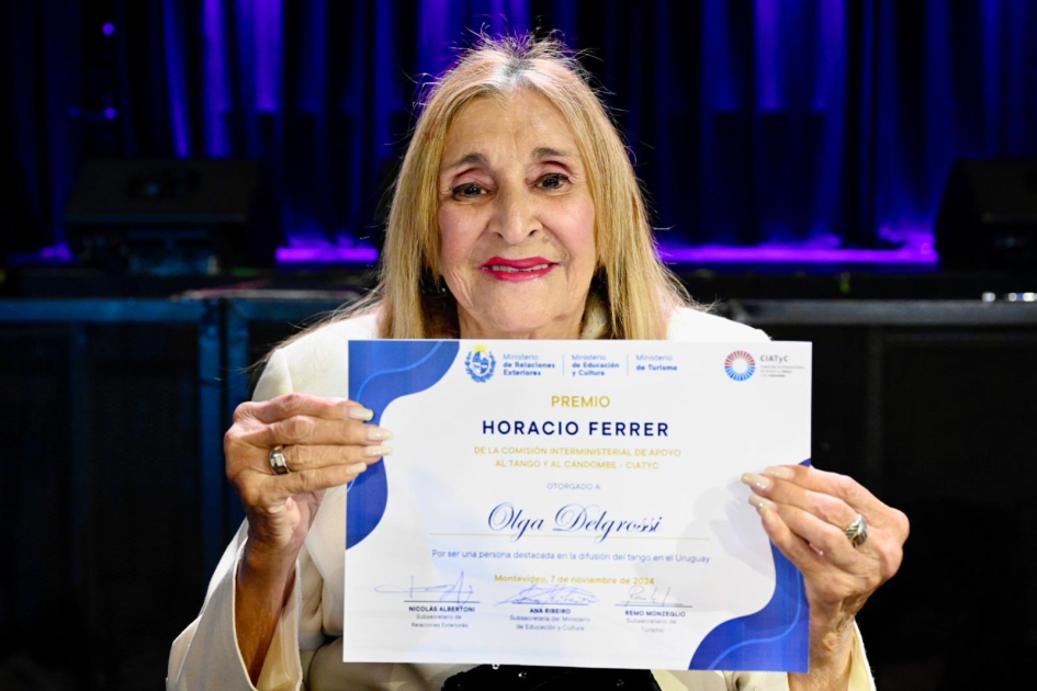 Olga Delgrossi. Olga Delgrossi.