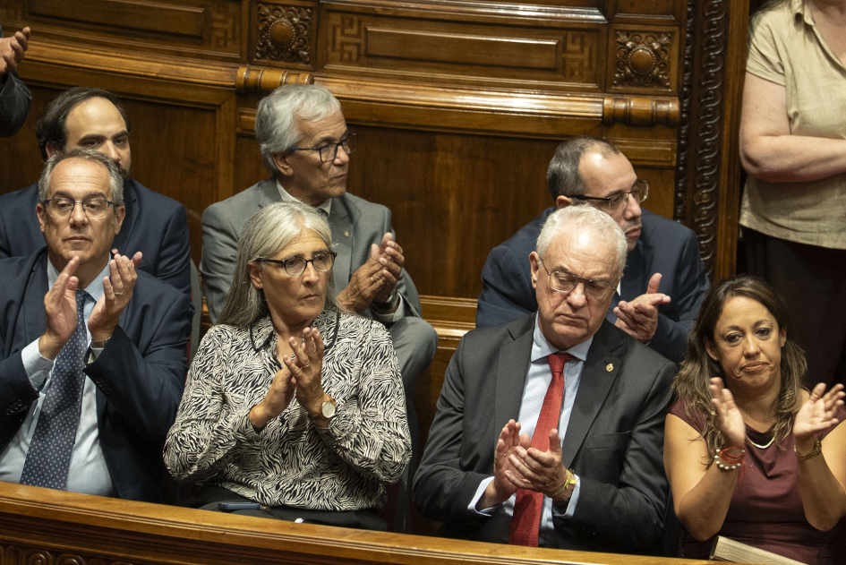 El presidente Yamandú Orsi presentó las principales iniciativas durante el primer año de gestión Ministros aplaudiendo