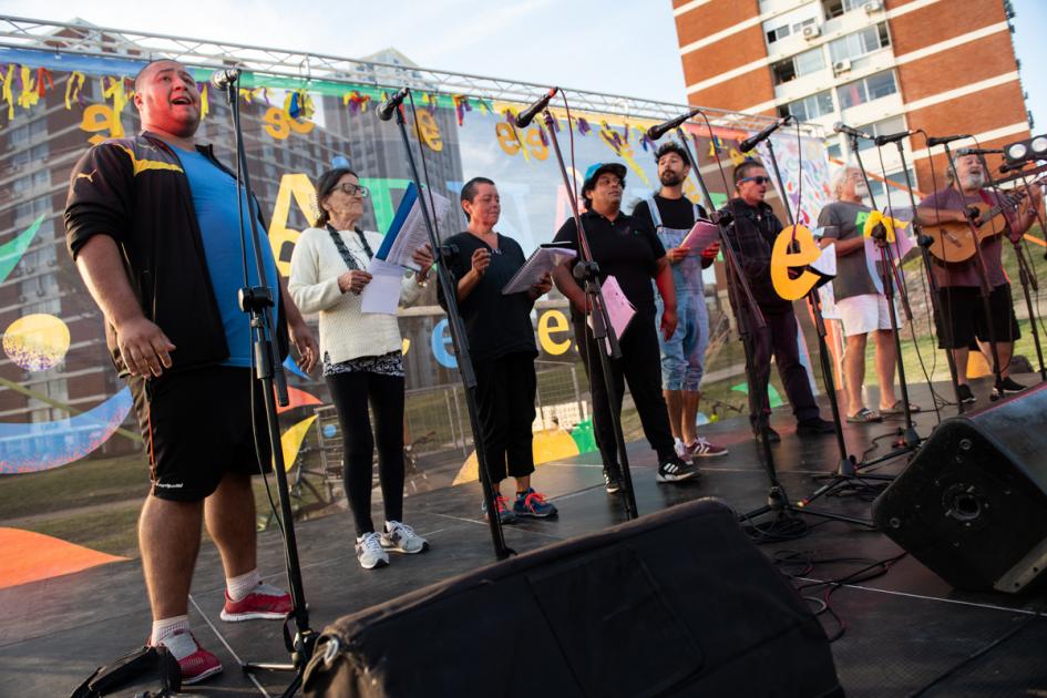 Actuación del Coro de Urbano Sur en Tablado de Carnavalé