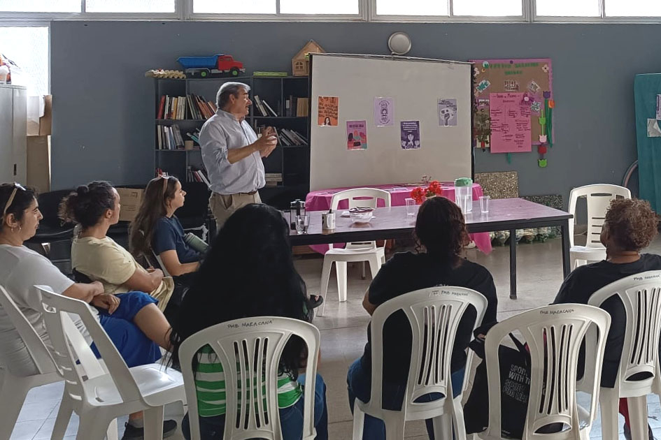 Muestra «Palabra Ilustrada» en el Espacio Comunitario del Barrio Maracaná Sur Muestra «Palabra Ilustrada» en el Espacio Comunitario del Barrio Maracaná Sur
