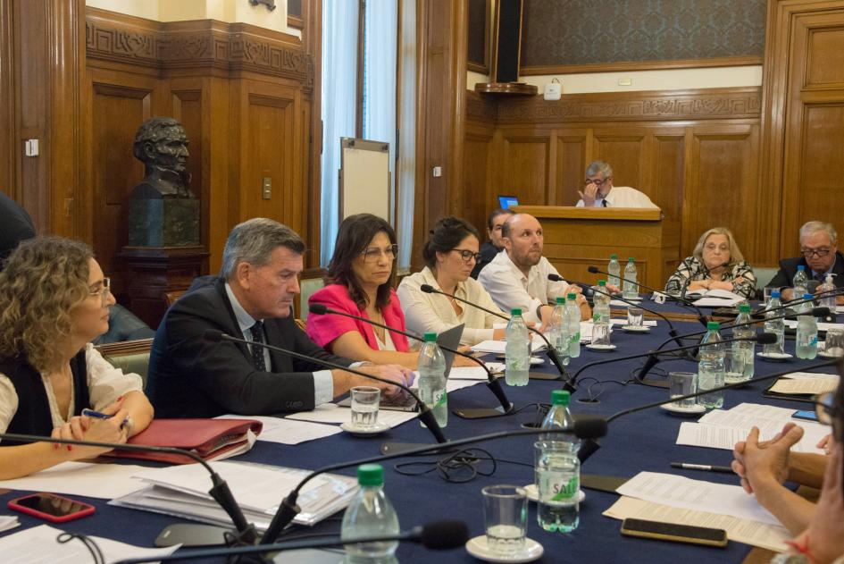 Venias parlamentarias Autoridades en el parlamento
