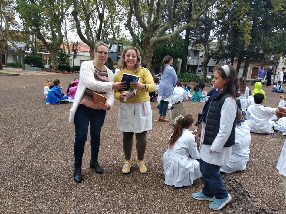 Celebración del Día del libro en Paysandú