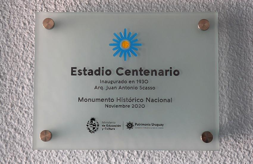 Placa de la declaración del Monumento Histórica Nacional