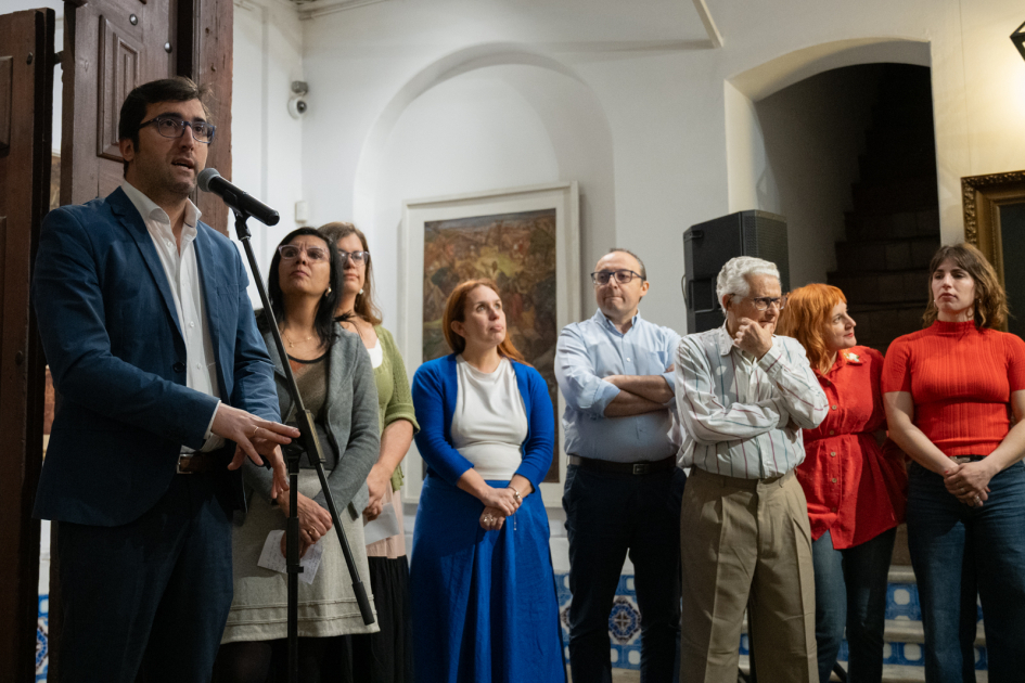 Exposición «Vieja y querida. Historia y memorias de la Ciudad Vieja» Autoridades presentes en la exposición