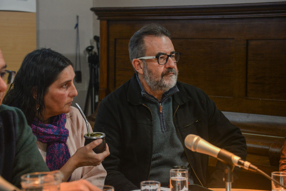 Autoridades de la educación durante presentación