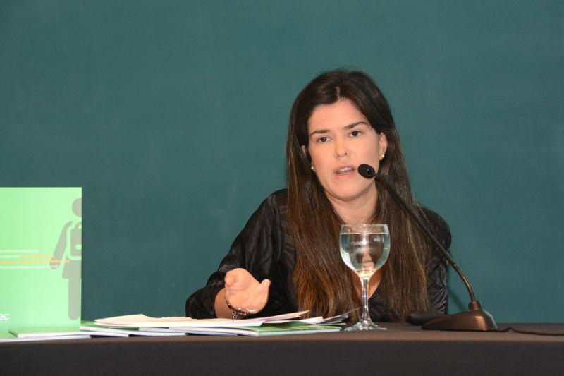 Exponiendo Coordinadora Educación Inclusiva Carolina Sanguinetti