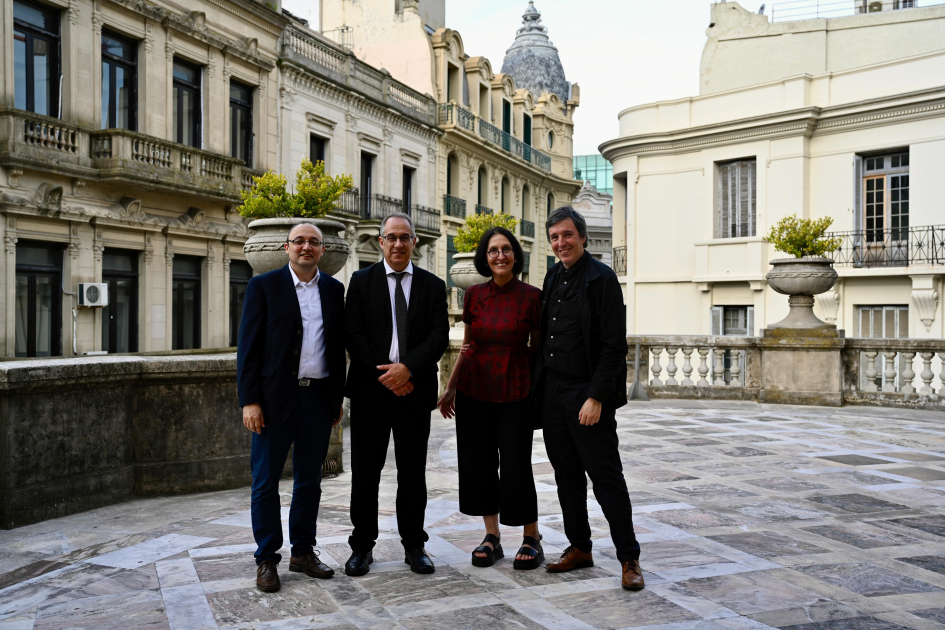Ministro Mahía y autoridades del MEC en el Palacio Taranco Ministro Mahía y autoridades del MEC en el Palacio Taranco