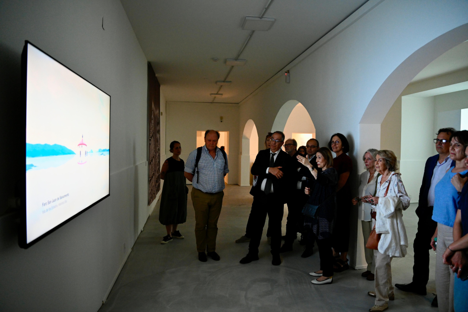 Autoridades recorren la muestra Autoridades recorren la muestra