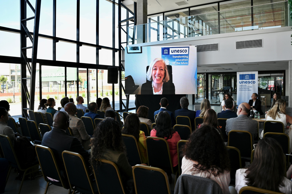 Seminario regional sobre IA y Educación Seminario regional sobre IA y Educación