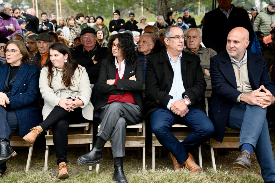 Ministro Mahia, Intendente Legnani y Directora Casablanca en Inauguración Museo "Los Vagones"