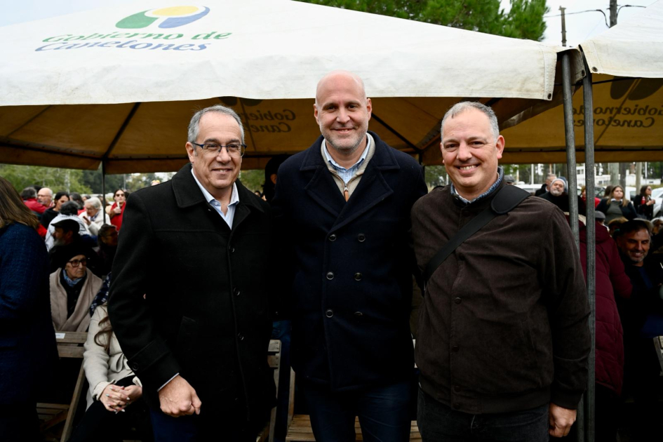 Ministro Mahía, Intendente Legnani y director nacional de Educación Quirici