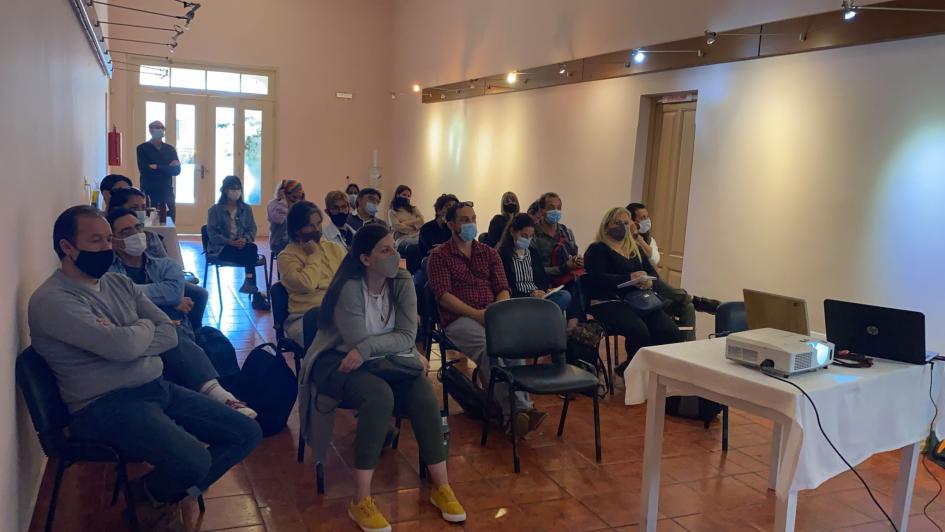 Exposición de ilustraciones sobre "Poemas de la Oficina" de Mario Benedetti Exposición de ilustraciones sobre "Poemas de la Oficina" de Mario Benedetti
