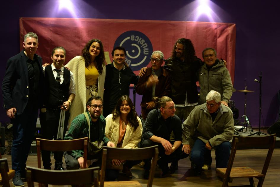 lanzamiento gira música en treinta y tres