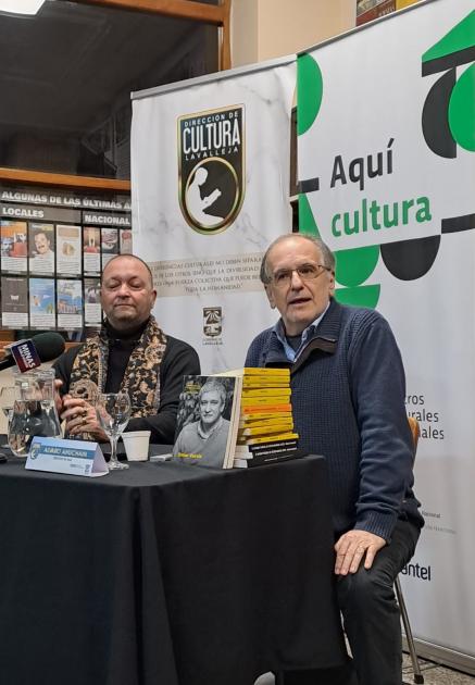 Se presento ¨Colección Teatro¨ en el Centro Cultural Nacional de Minas Se presento ¨Colección Teatro¨ en el Centro Cultural Nacional de Minas