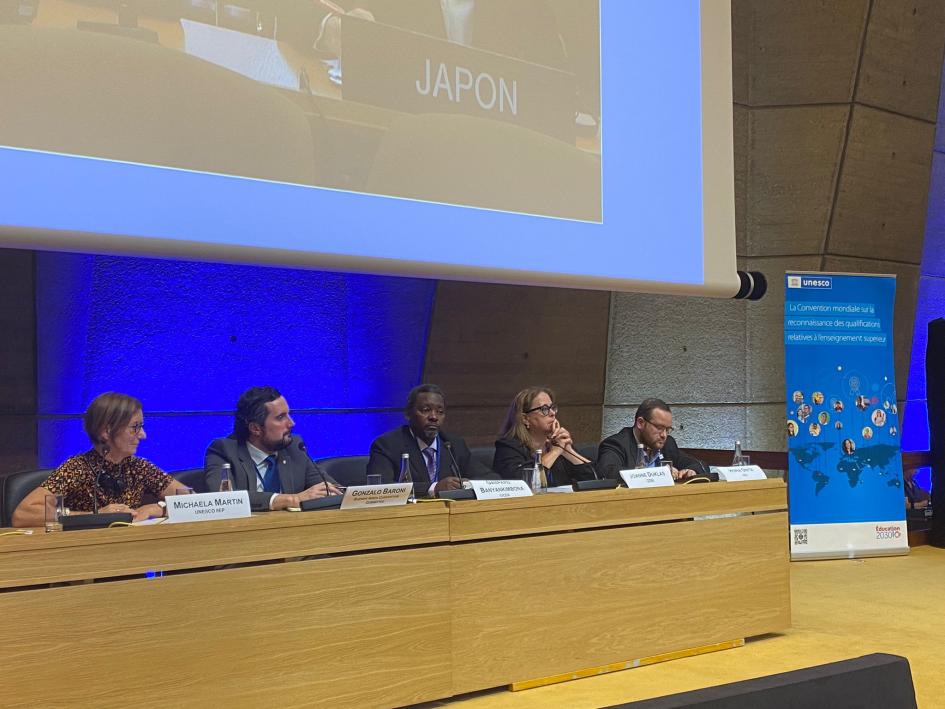 Director de Educación participa de conferencia de Unesco en París Director de Educación participa de conferencia de Unesco en París