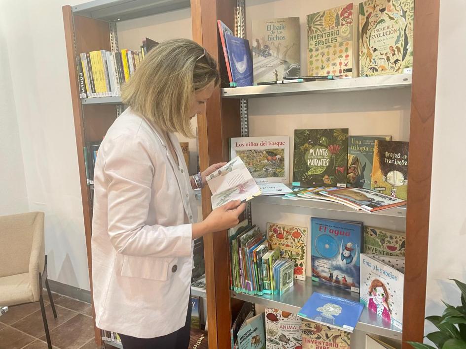 Biblioteca de ciencias agrarias y literatura Biblioteca de ciencias agrarias y literatura
