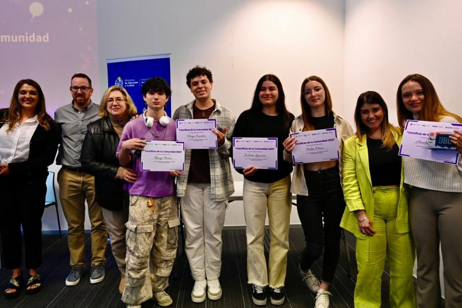 Categoría Educación Media Superior 1er lugar Liceo Nro 10 "Carlos Vaz Ferreira", de Montevideo ganadores Científicas de tu comunidad 2024