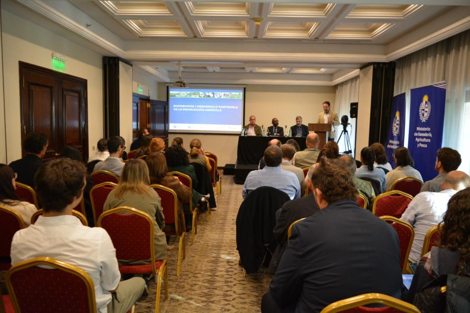 Taller bilateral Uruguay-Brasil, centrado en el uso de bioinsumos para promover una agricultura más Taller bilateral Uruguay-Brasil, centrado en el uso de bioinsumos para promover una agricultura más