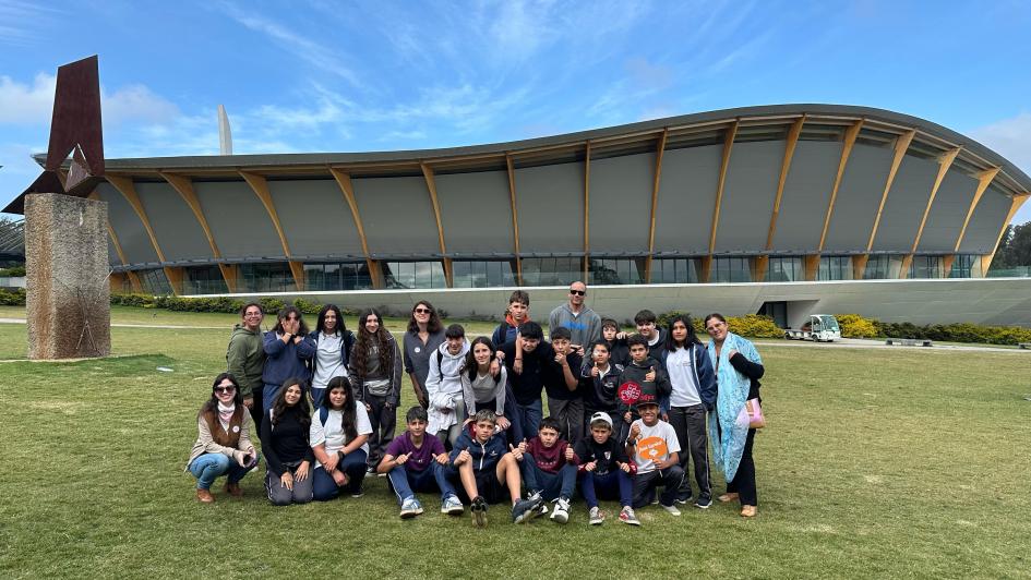 Taller: Gestión de las emociones a través de dinámicas artísticas y culturales Estudiantes en el MACA