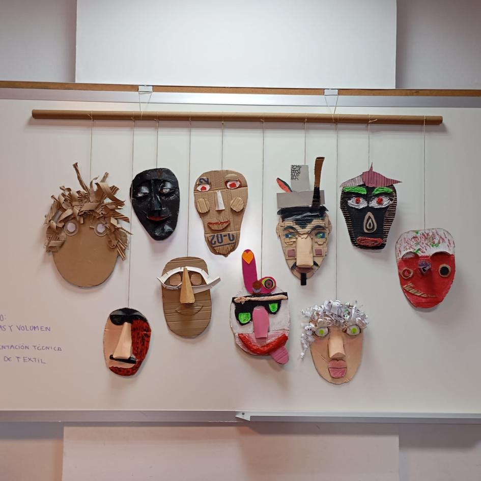 Cecap Cerro Máscaras artísticas