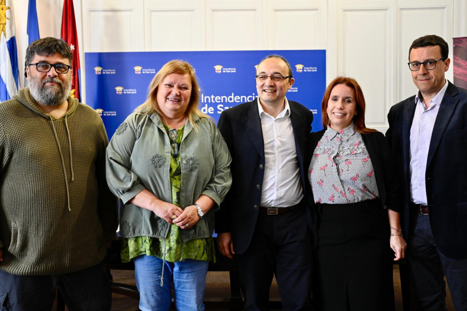 Gustavo Zidan, Ana Bentaberri, Carlos Varela, Maru Vidal y Jorge Gutiérrez.