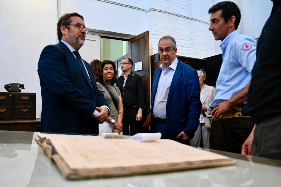 Recorrida de las autoridades por el ex Frigorífico Anglo